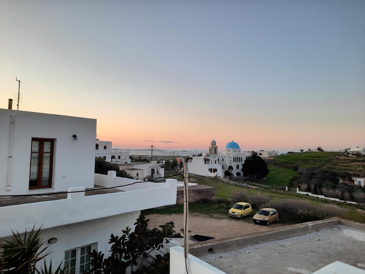 Naxian White House In Glinado Glinado Naxos