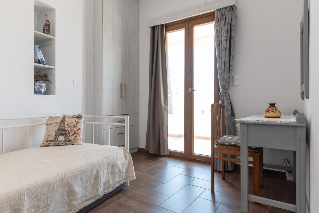 Naxian White House In Glinado * Glinado Naxos