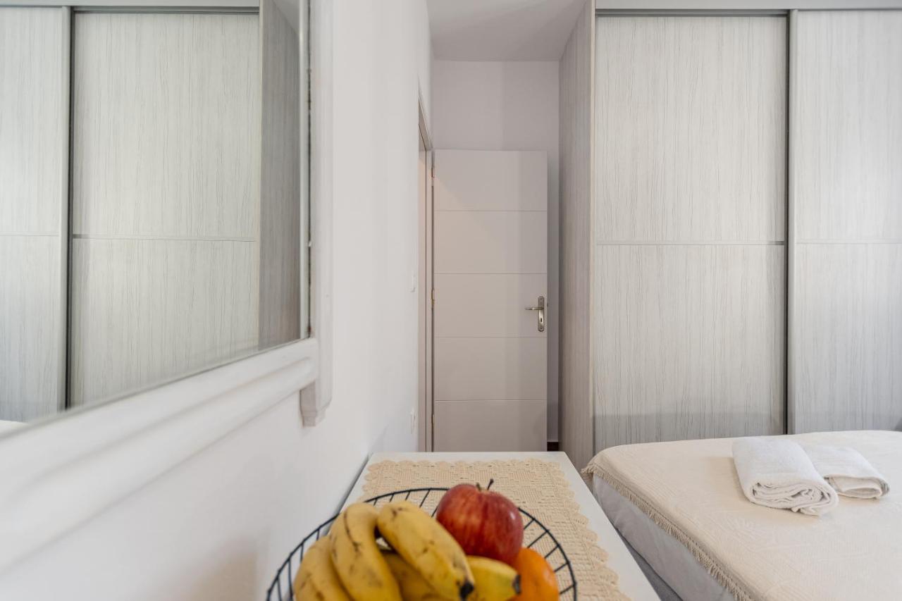 Naxian White House In Glinado *