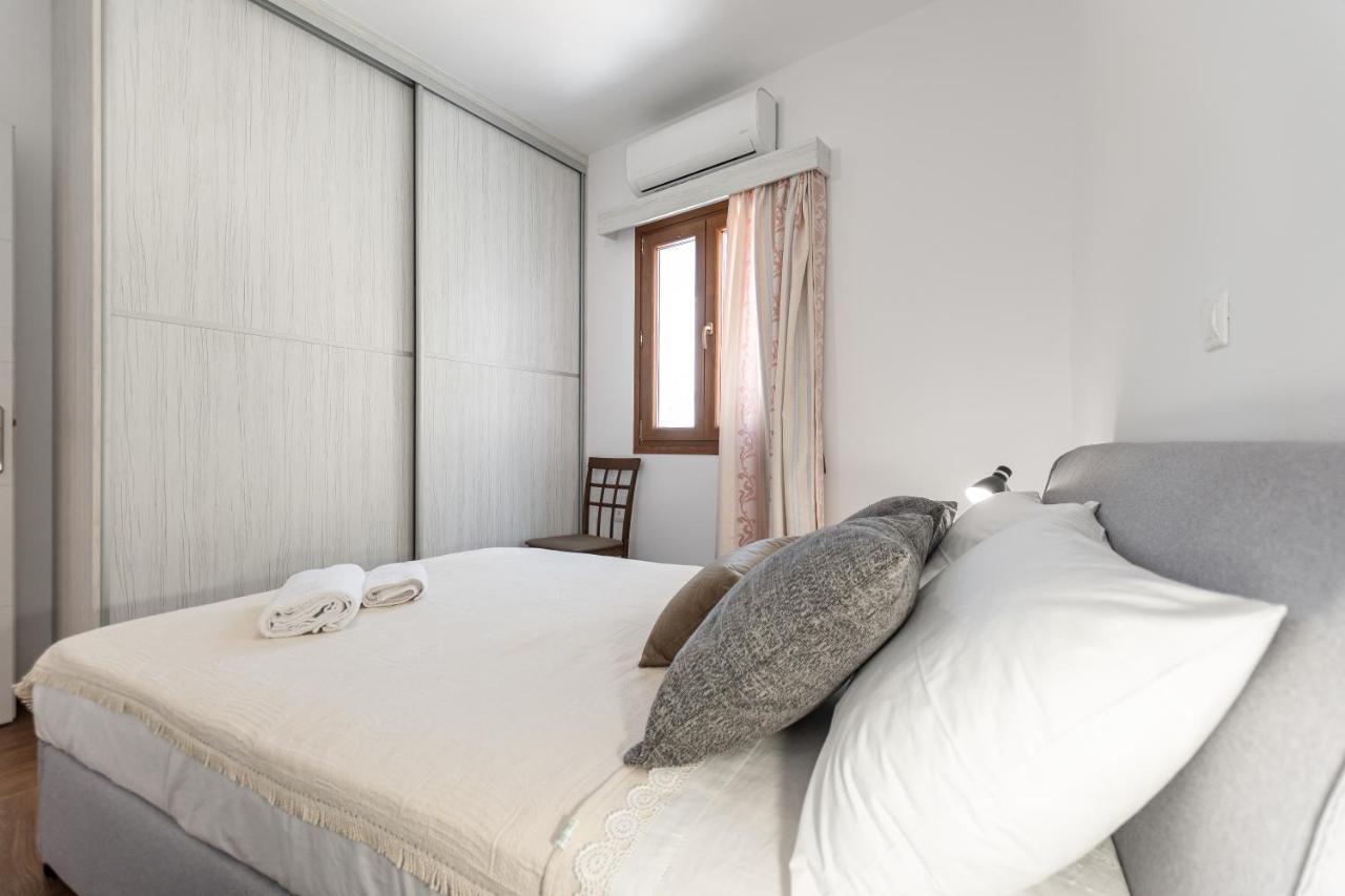Naxian White House In Glinado * Glinado Naxos